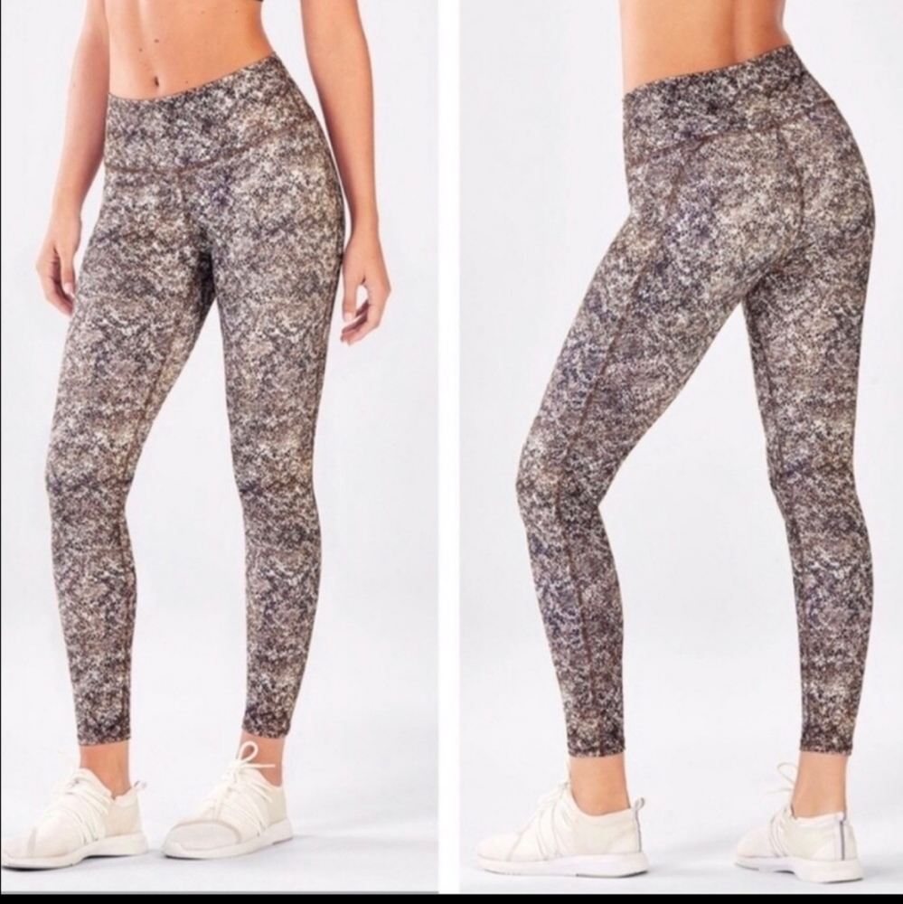 NWOT FABLETICS High Waisted Printed Powerhold 7/8 Leggings